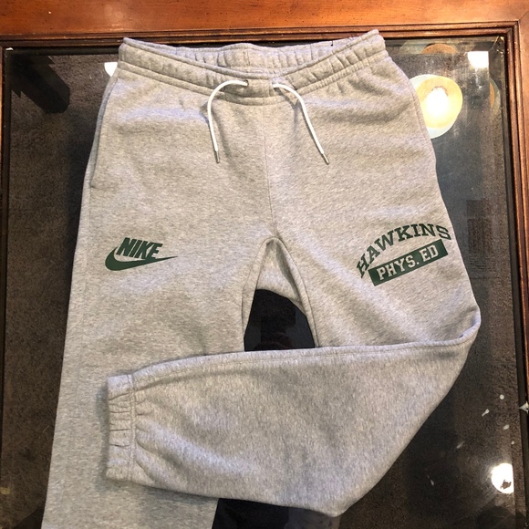 medium nike sweatpants